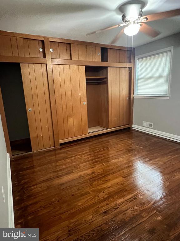 Building Photo - 4776 Shamrock Ave