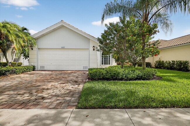 Building Photo - 8257 Rosalie Ln