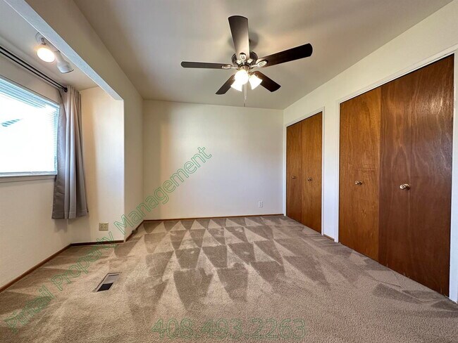 Building Photo - 965 Amstutz Dr