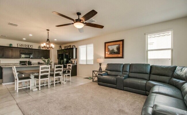 Building Photo - Popular 4 bedroom Model available June 1st!