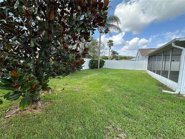 Building Photo - 30747 Burleigh Dr