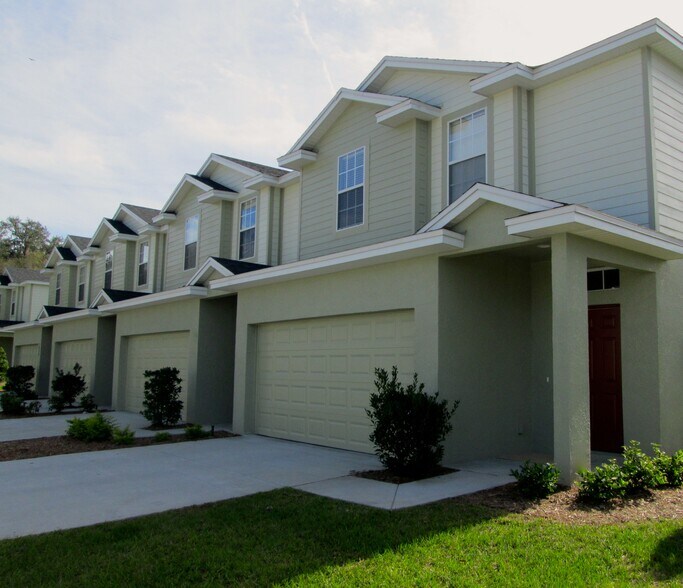 Exterior - 2062 Sophia Pl