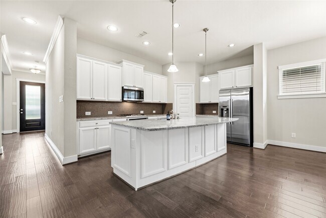 Building Photo - 18423 Blue Hollow Heights Dr