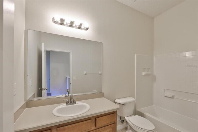 Building Photo - 7001 Interbay Blvd