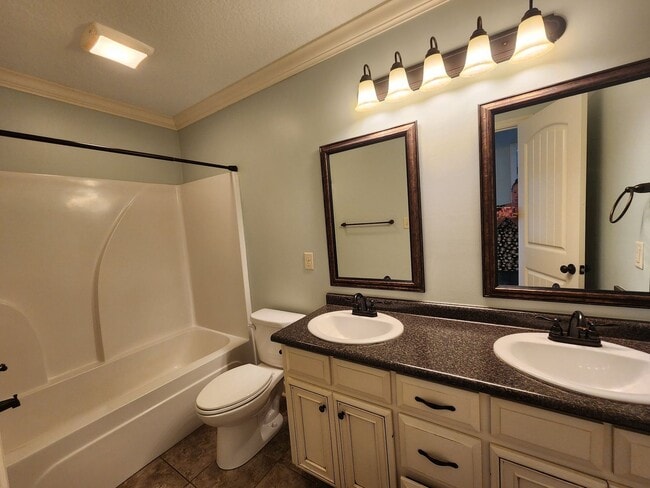 Building Photo - Beautiful 4-Bedroom Home with Fenced Yard in Highly Desirable Nelson Hill Subdivision!