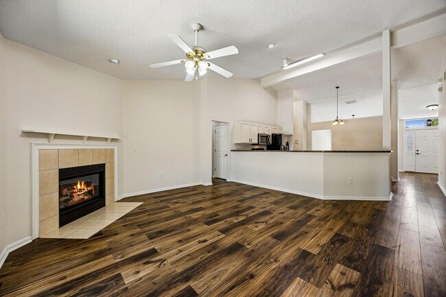 Building Photo - 12461 Richfield Blvd