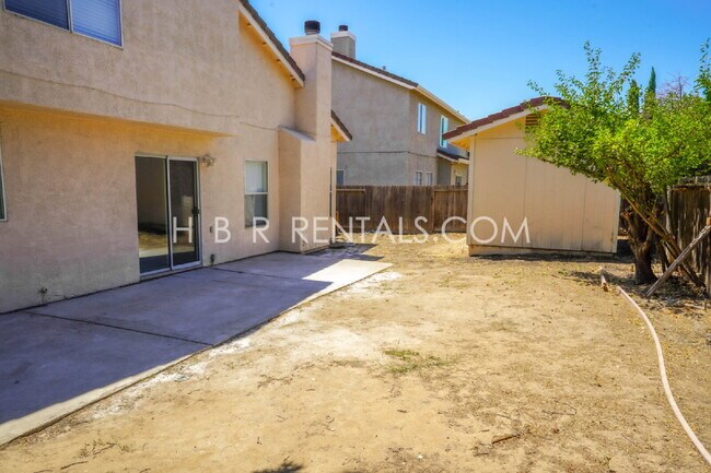 Building Photo - Charming 3-Bed, 2.5-Bath Home in One of Tr...