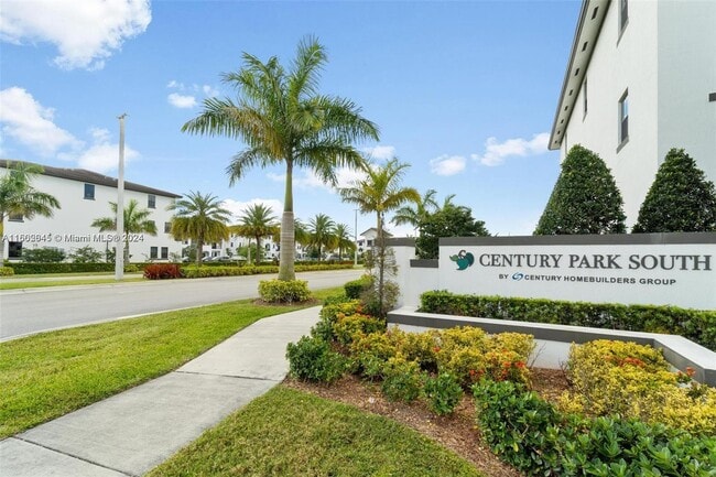 Building Photo - 15650 SW 136th St