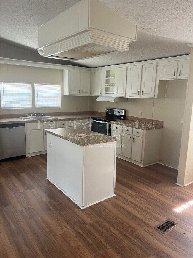 Building Photo - 5290 Co Rd 3229