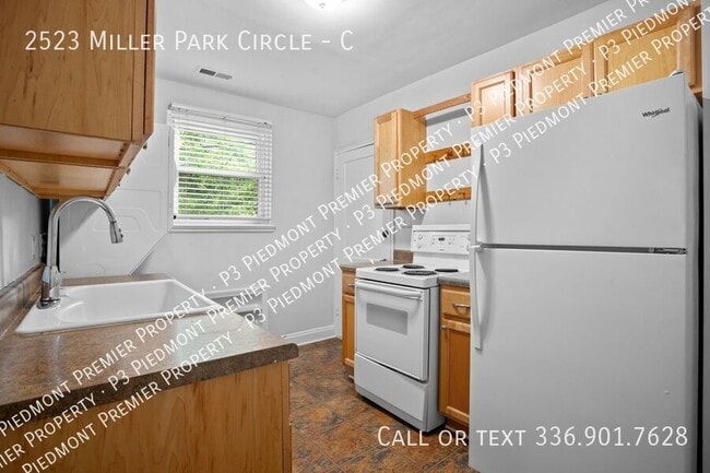 Building Photo - 2523 Miller Park Cir