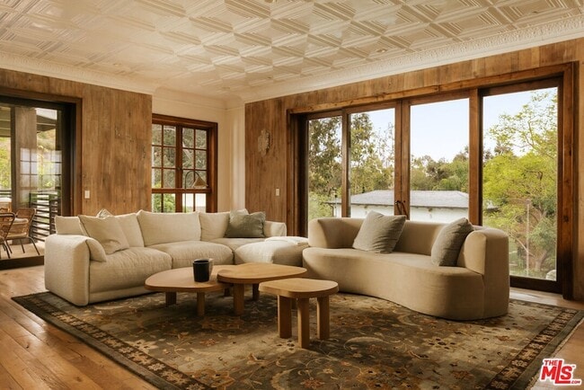 Building Photo - 1105 Rivas Canyon Rd