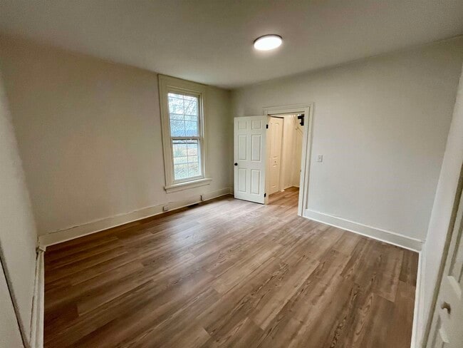 Building Photo - 500 Ridge St