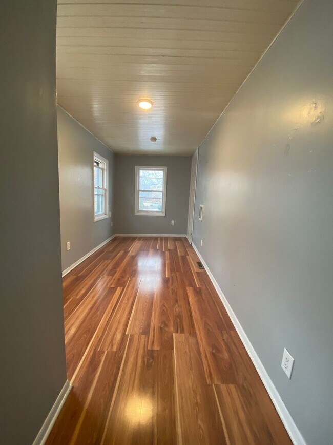 Building Photo - 743 Academy St