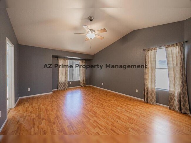 Building Photo - 16090 W Latham St