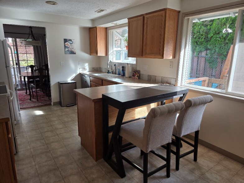 Building Photo - 17112 SE Jade Ct