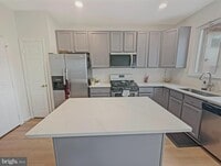 Building Photo - 2535 James Monroe Cir