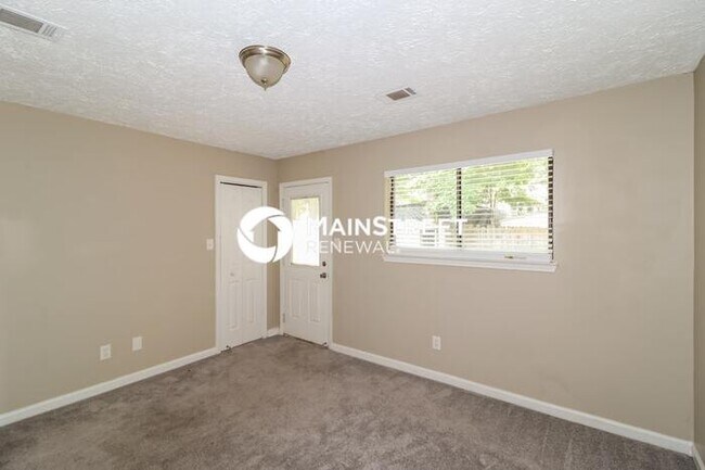 Building Photo - 3 Bedroom Pet-Friendly Home in Memphis, TN...