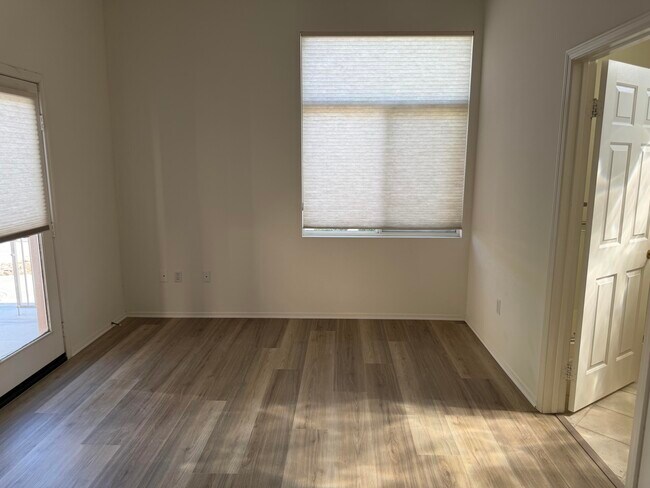 Building Photo - 78655 Golden Reed Dr