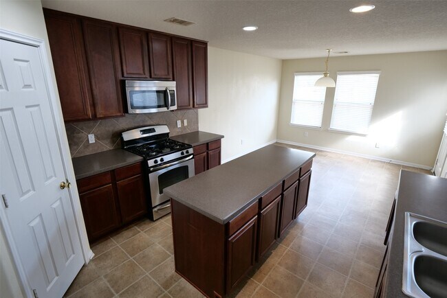 Building Photo - 22314 Spring Crossing Dr