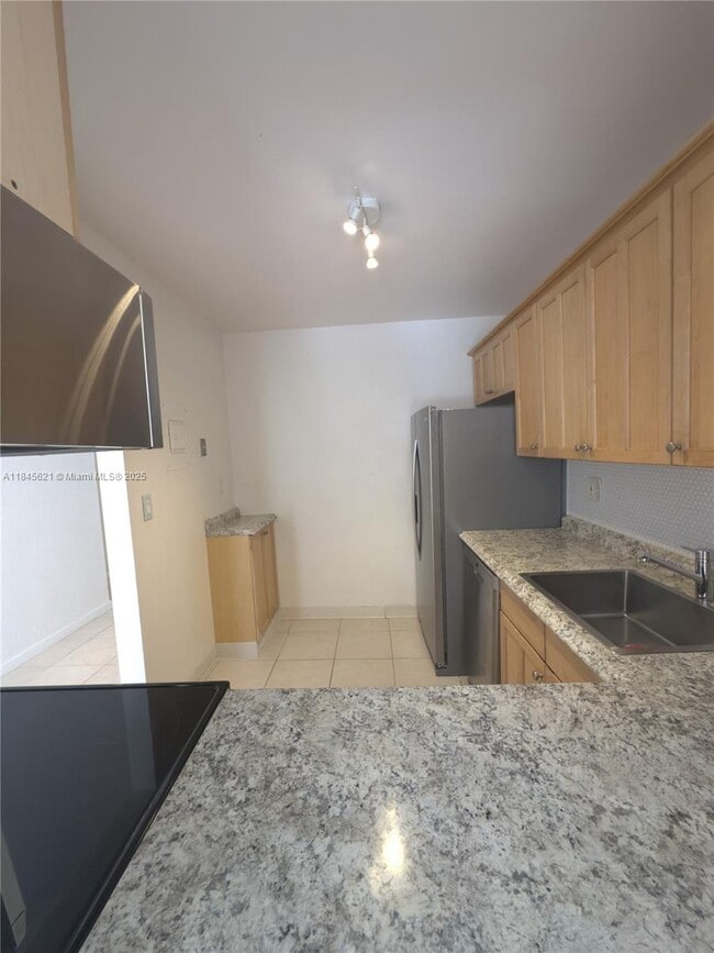 Primary Photo - 12290 NE 11th Ct