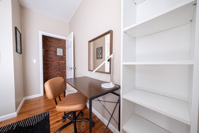 Building Photo - 125 La Salle St