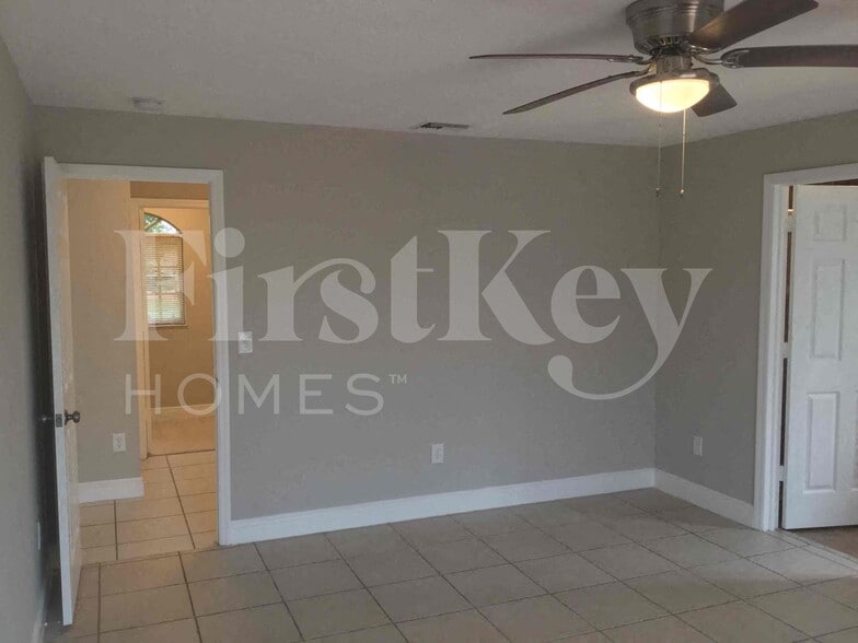 Building Photo - 12749 SW 207th Terrace