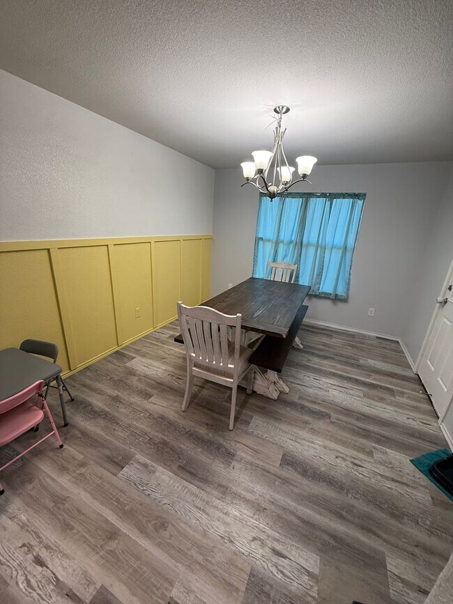 Building Photo - 5 bedroom Home in Copperas Cove