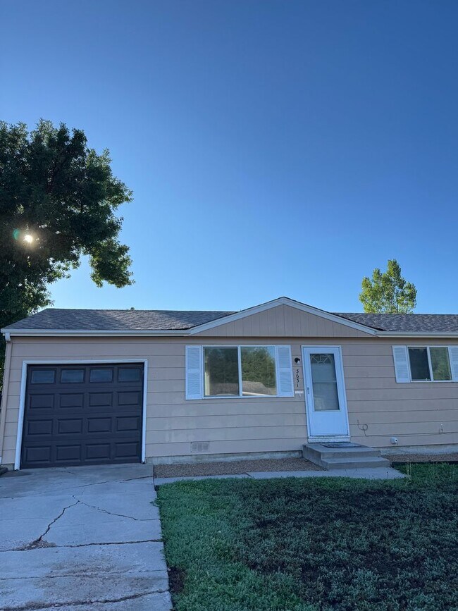 Building Photo - single family home