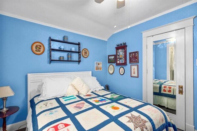 Building Photo - Fantastic 3bd/1.5ba home! Coming soon!