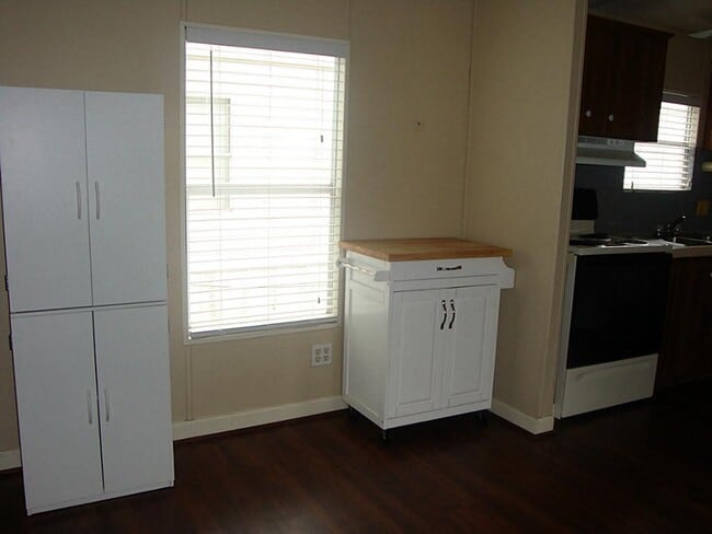 Building Photo - 2445 Precinct Line Rd