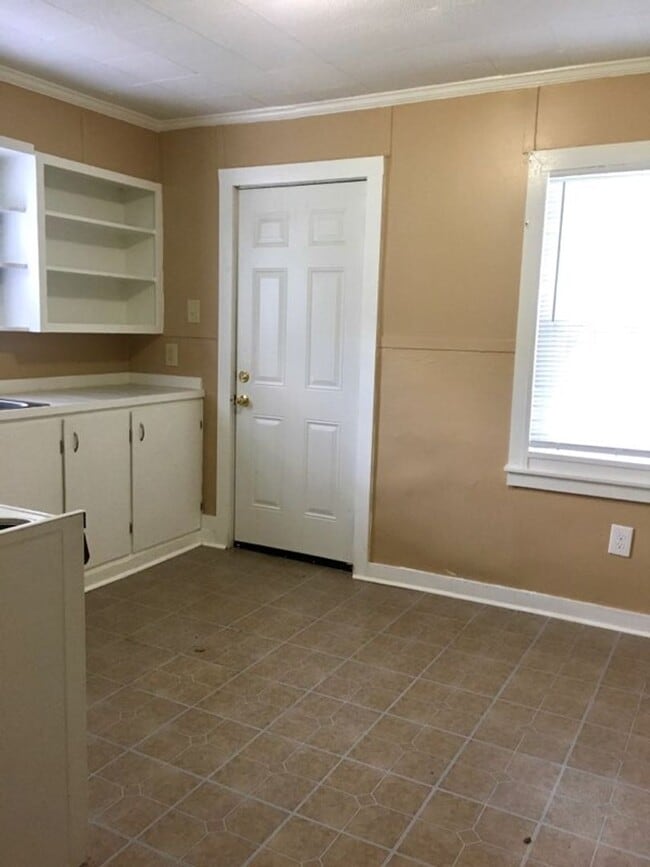 Building Photo - 00099