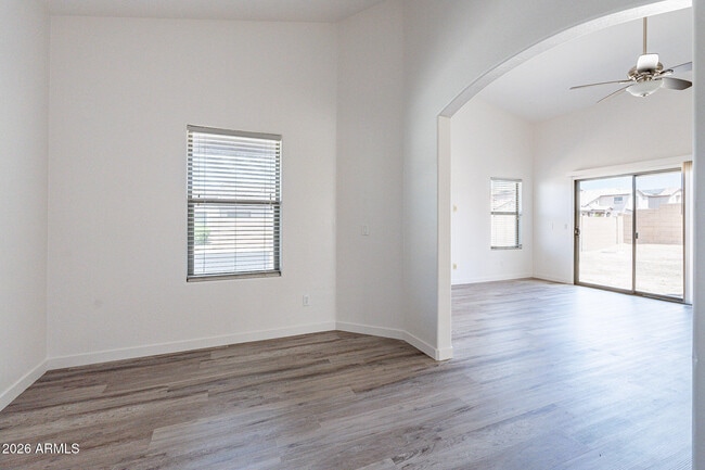 Building Photo - 24866 W Huntington Dr