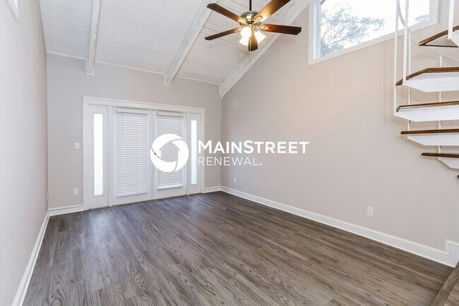 Building Photo - 3 Bedroom Pet-Friendly Home in Longwood, FL with Main Street Renewal