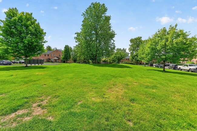 Building Photo - 6462 Brookedge Ct