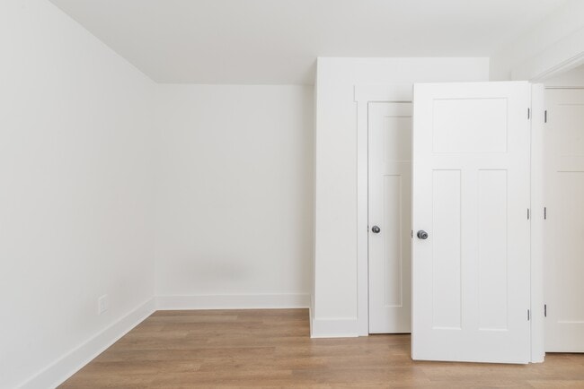 Building Photo - 404 Kirby Dr