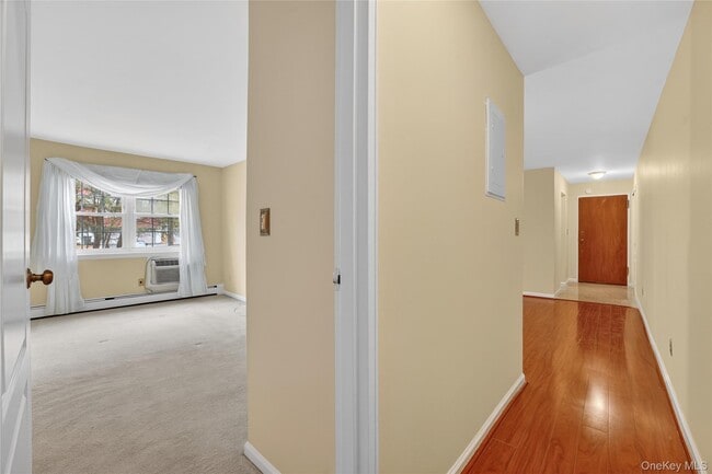 Building Photo - 107 Nottingham Rd