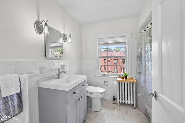 Building Photo - 276 Lewiston Rd