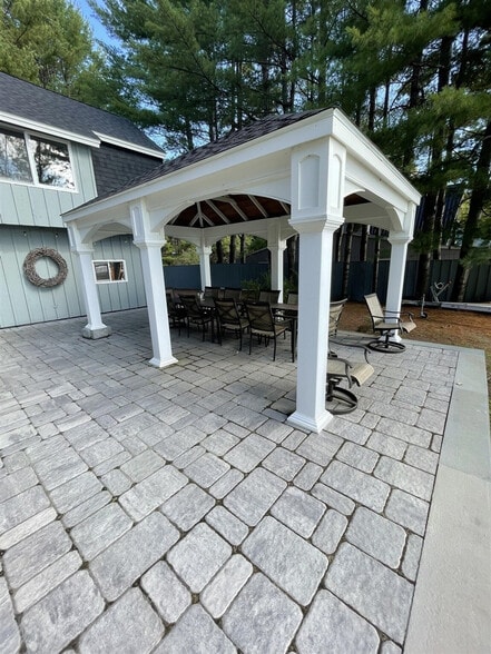 Building Photo - 144 Bayou Rd