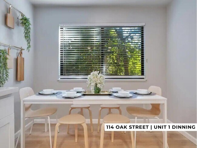 Building Photo - 114 Oak St