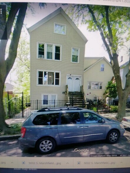 Building Photo - 5032 S Marshfield Ave