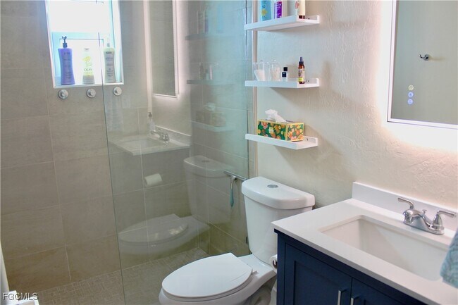 Building Photo - 2744 Sanderling Ct