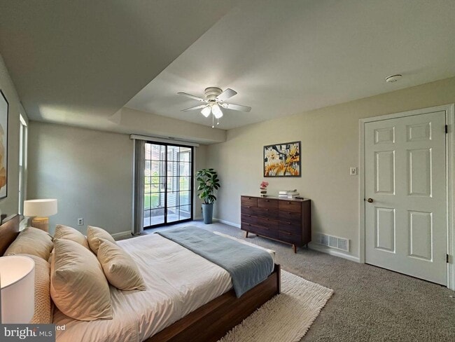 Building Photo - 301 SASSAFRAS Ct