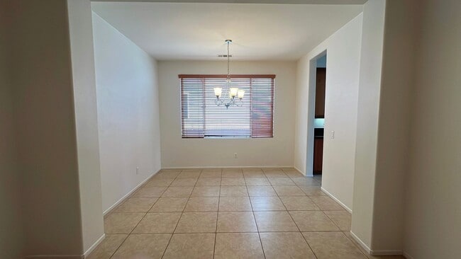 Building Photo - West Lancaster Single Story Home