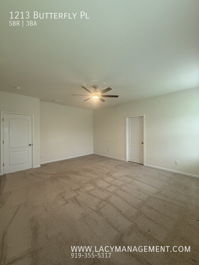 Building Photo - 1213 Butterfly Pl