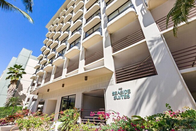 Building Photo - Seaside Suites: 1-Bedroom, 1-Bath, 1 parking!