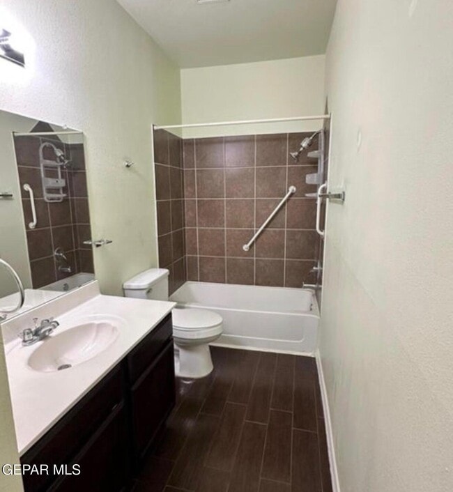 Building Photo - 13514 Everingham St