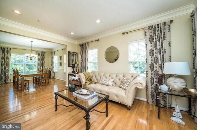 Building Photo - 1401 Windjammer Ct