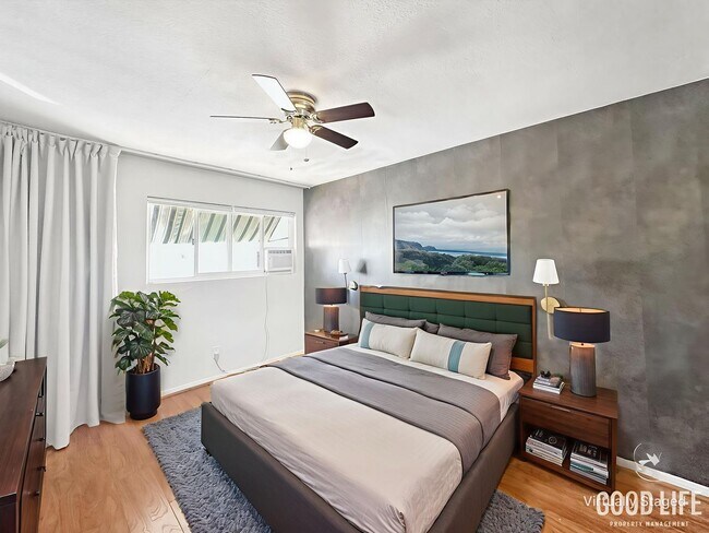 Building Photo - Beautiful 2B 1BA Condo w/ Reserved Parking and Wall AC!