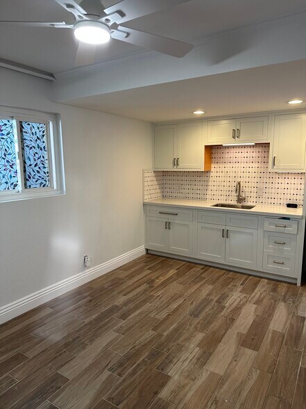 Building Photo - 1630 Ocean Ave