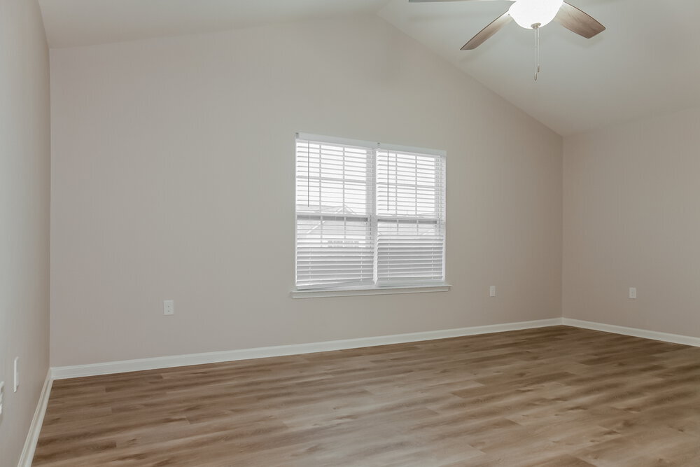 Building Photo - 1924 Eastway Dr